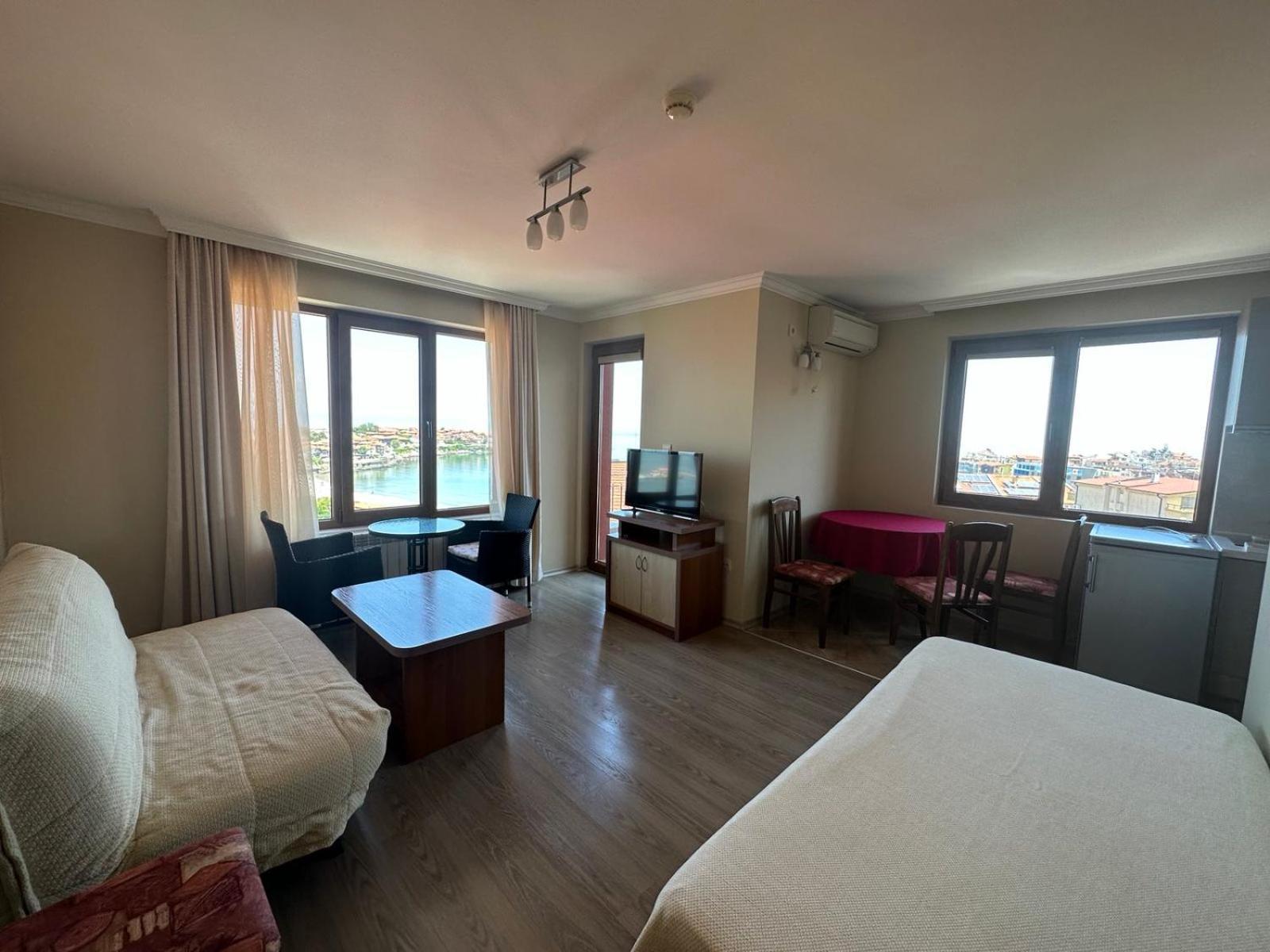 Family Hotel Radiana Szozopol Kültér fotó