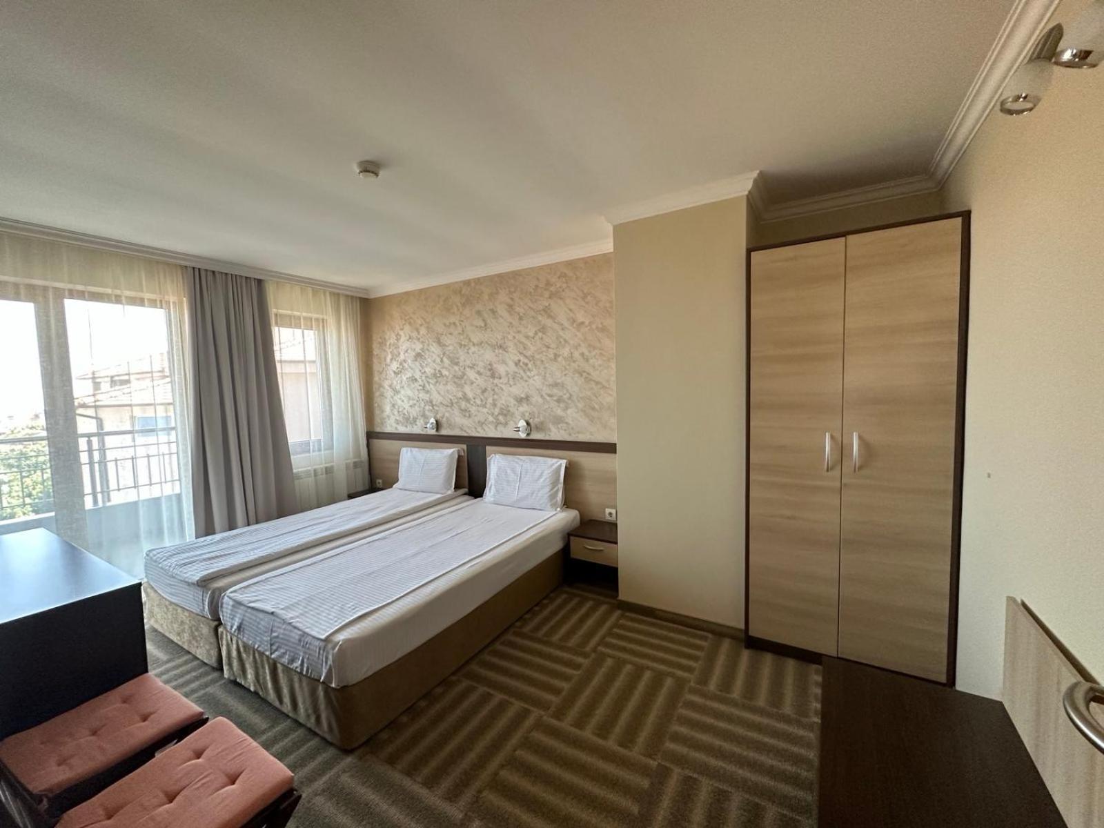 Family Hotel Radiana Szozopol Kültér fotó