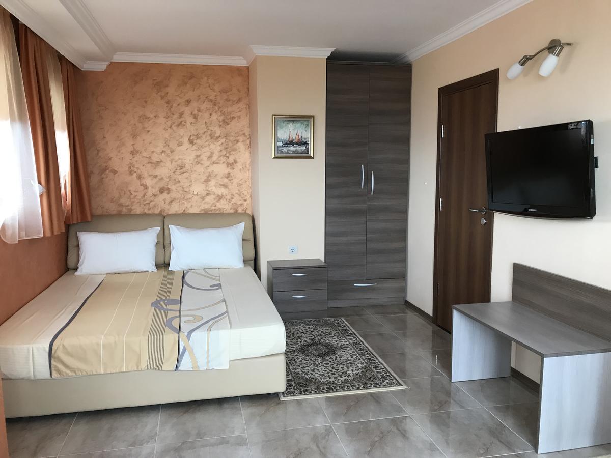 Family Hotel Radiana Szozopol Kültér fotó