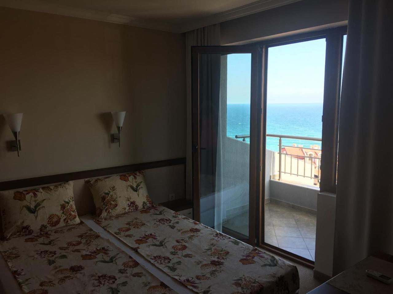 Family Hotel Radiana Szozopol Kültér fotó
