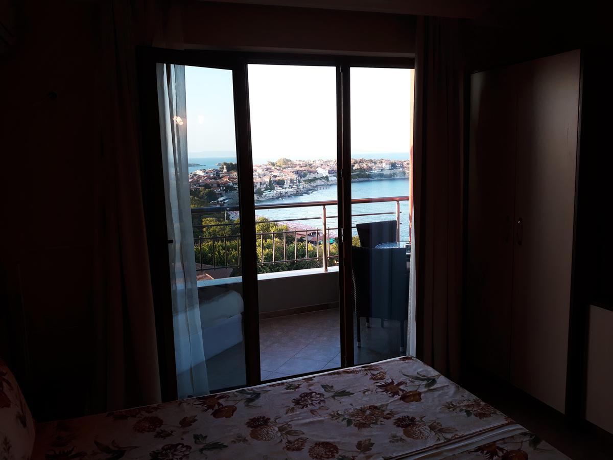 Family Hotel Radiana Szozopol Kültér fotó